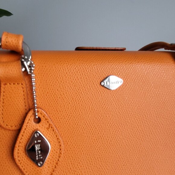 Italian Leather Orange Shoulder Bag - Structured Barrel Tote - Made in Italy - Picture 7 of 9